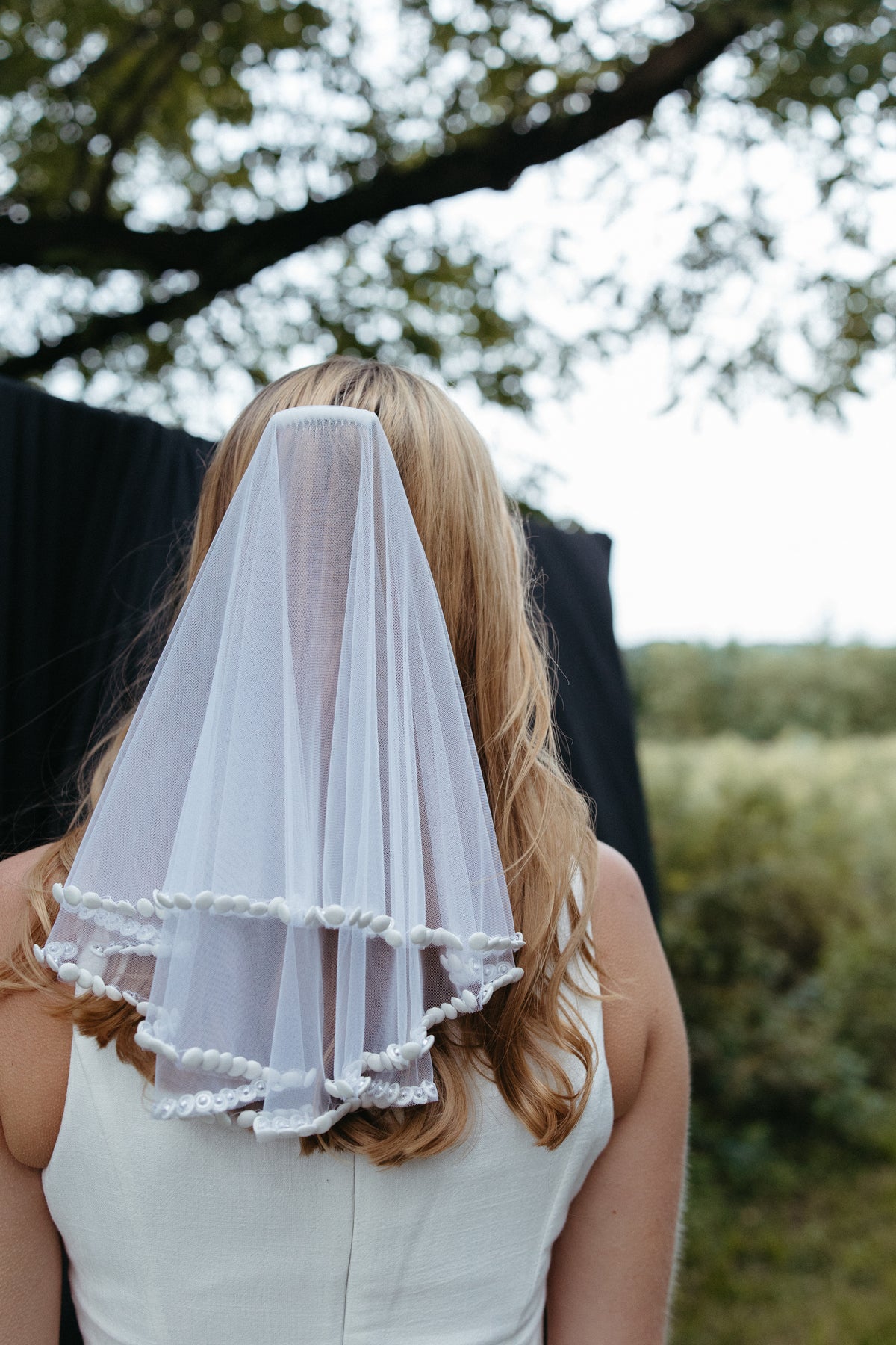 All Buttoned Up Mini Veil